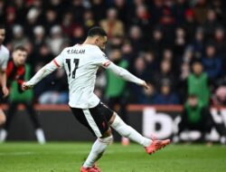 Mohamed Salah Borong Gol, Liverpool Bungkam Bournemouth 2-0