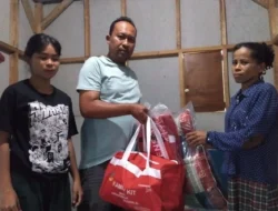 Ketua Komisi II DPRD Sukabumi Berikan Bantuan Sosial