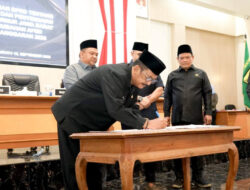 DPRD Kabupaten Sukabumi Gelar Rapat Paripurna untuk Penyampaian Hasil Evaluasi Raperda Perubahan APBD 2025