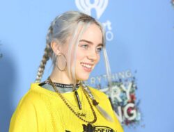 Billie Eilish Donasikan Rp197 Miliar, Kritik Keras Para Miliarder di Acara Bergengsi